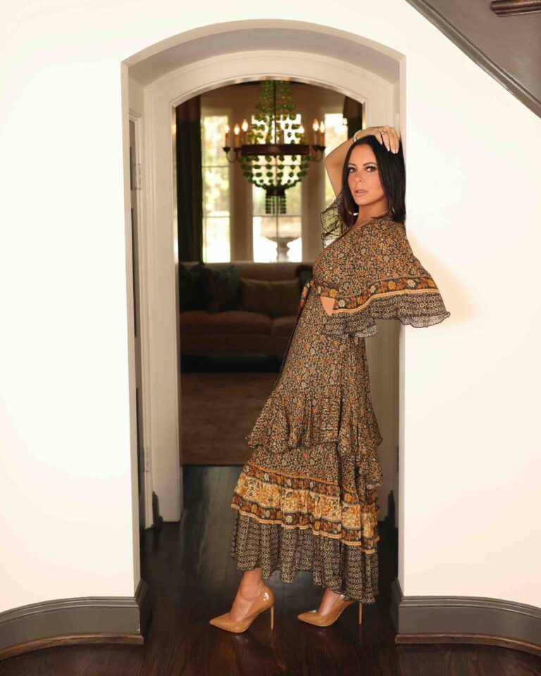 SaraEvans low 768x960