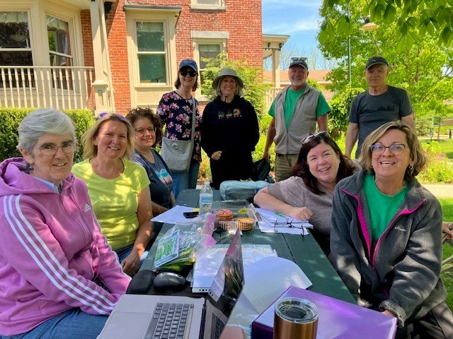 Volunteer Gardeners Needed<br> at Project Self-Sufficiency